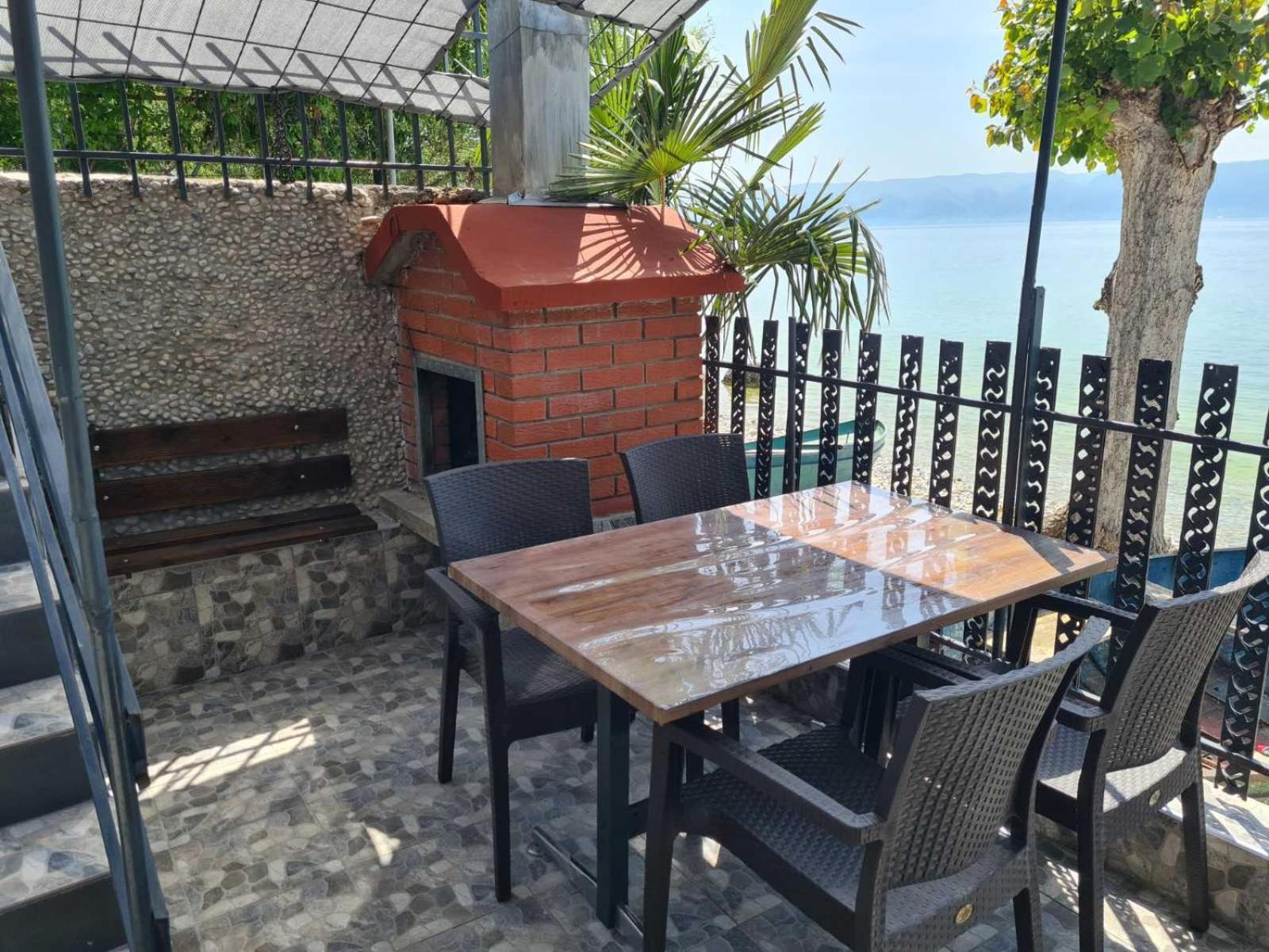 Sunny Trpejca Apartament *